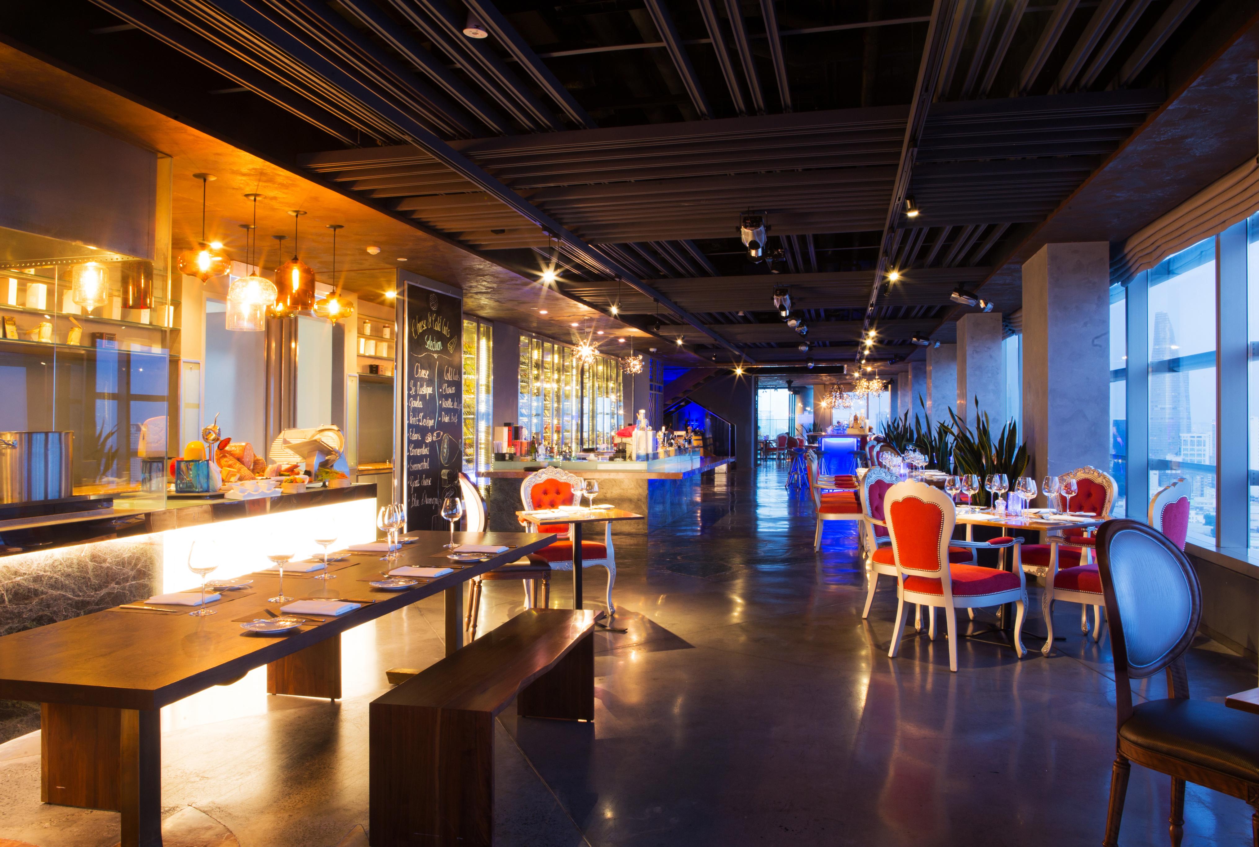 Pullman Saigon Centre Khách sạn